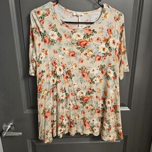 Floral Flowy Short Sleeve Top